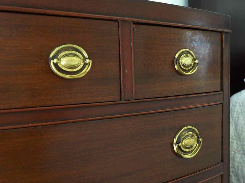 Mahogany Bowfront Dresser W/ Beaded Trim