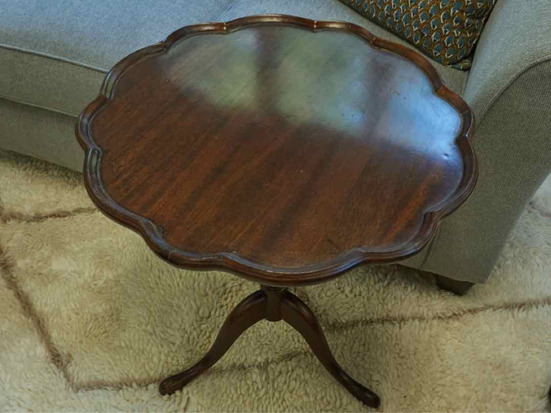 Mahogany Pie Crust Pedestal Table