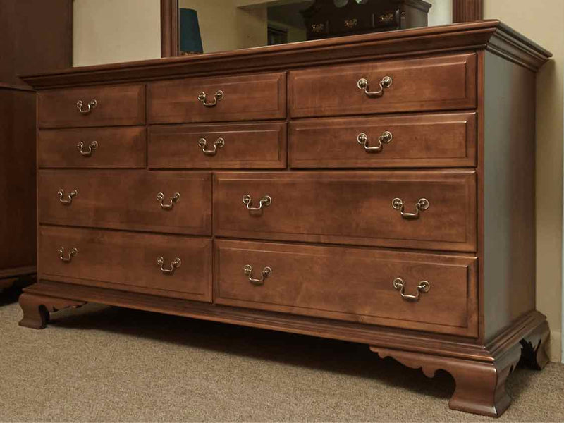 Maple 10 Drawer Dresser With Landscape Mirror