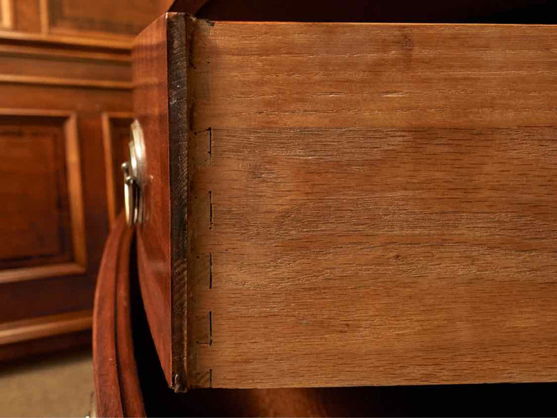 Mahogany Bow Front Dresser with 4 Drawers & Hepplewhite Brass Handles