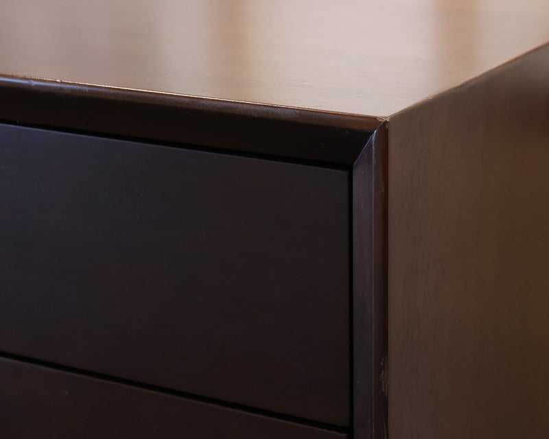 Prato Series Custom 5-Drawer Chest in Dark Finish on Tapered Legs