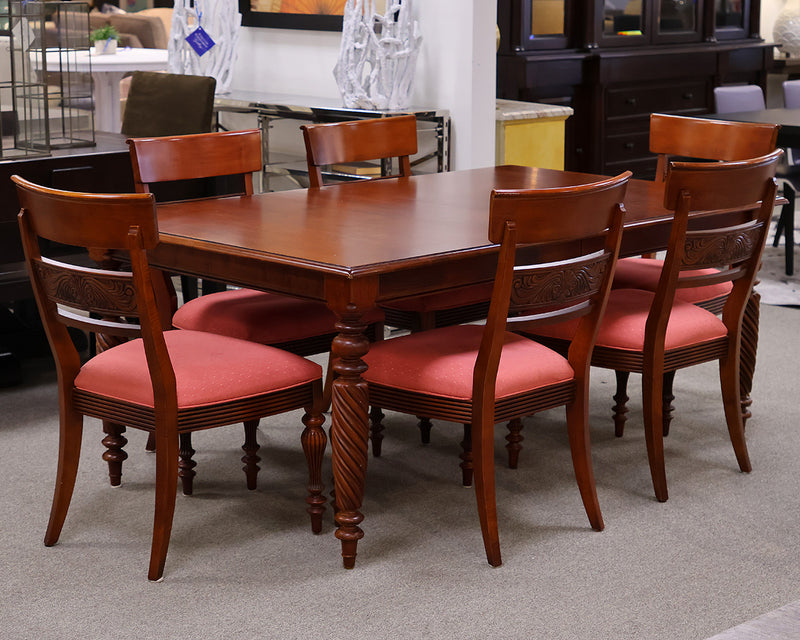 Ethan Allen Maple Carved Table w/6 Chairs and 2 Leaves