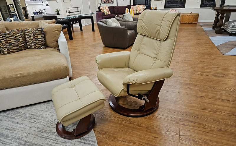 Benchmaster 'Ventura' Leather Recliner & Ottoman