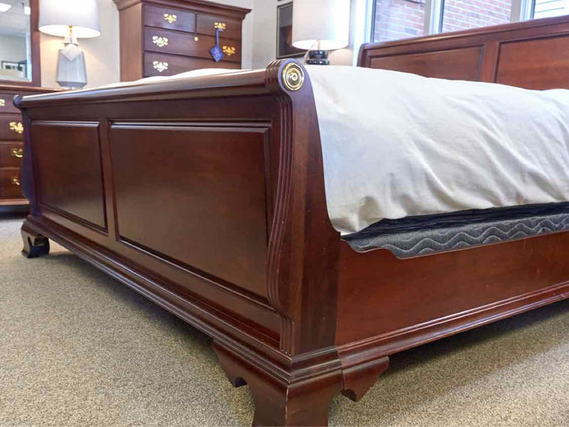 Kincaid Cherry King Sleigh Bed