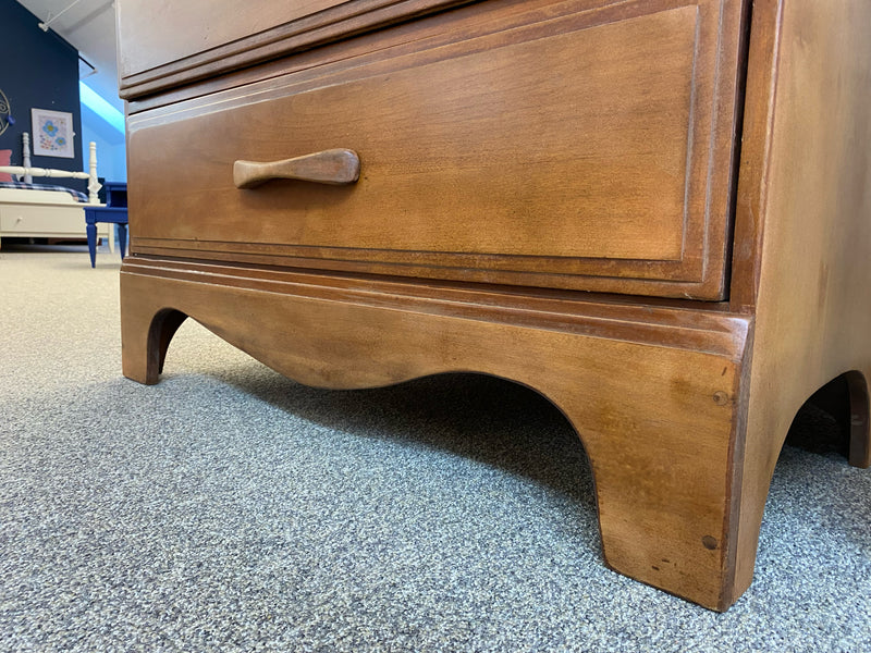 Cushman Colonial Maple Dresser