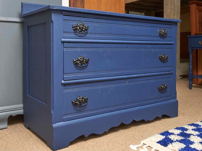 'Delhinium Blue' Finish Oak Dresser/ Dressing Table with 3 Drawers