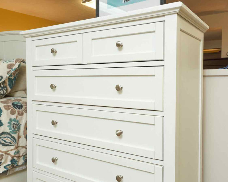 Vaughan Bassett Bonanza White (5) Drawer With  Nickle Hardware Chest