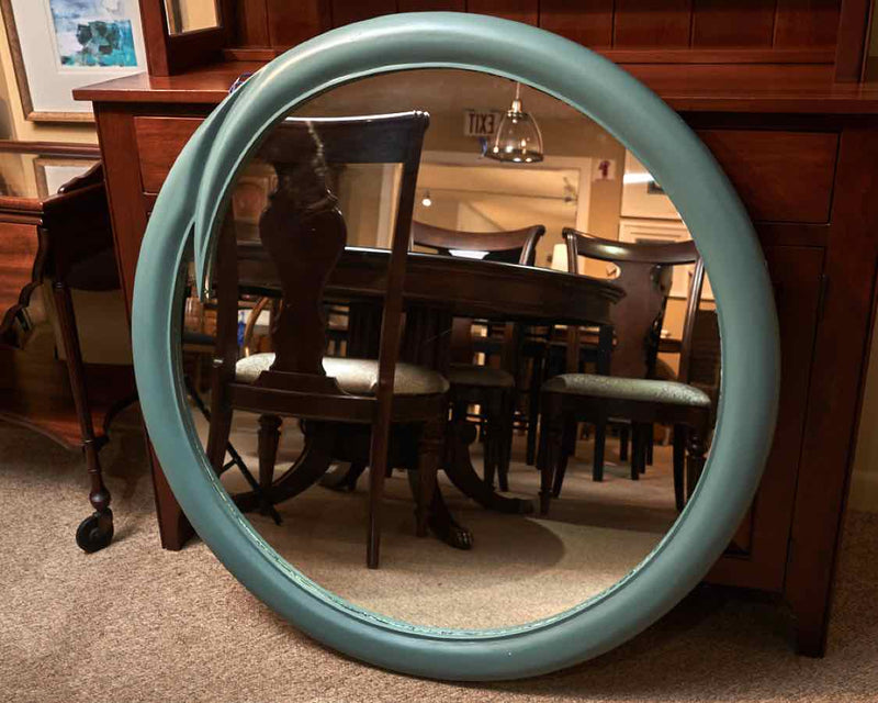 Round Mirror in 'Ole Sturbridge Blue' Finish